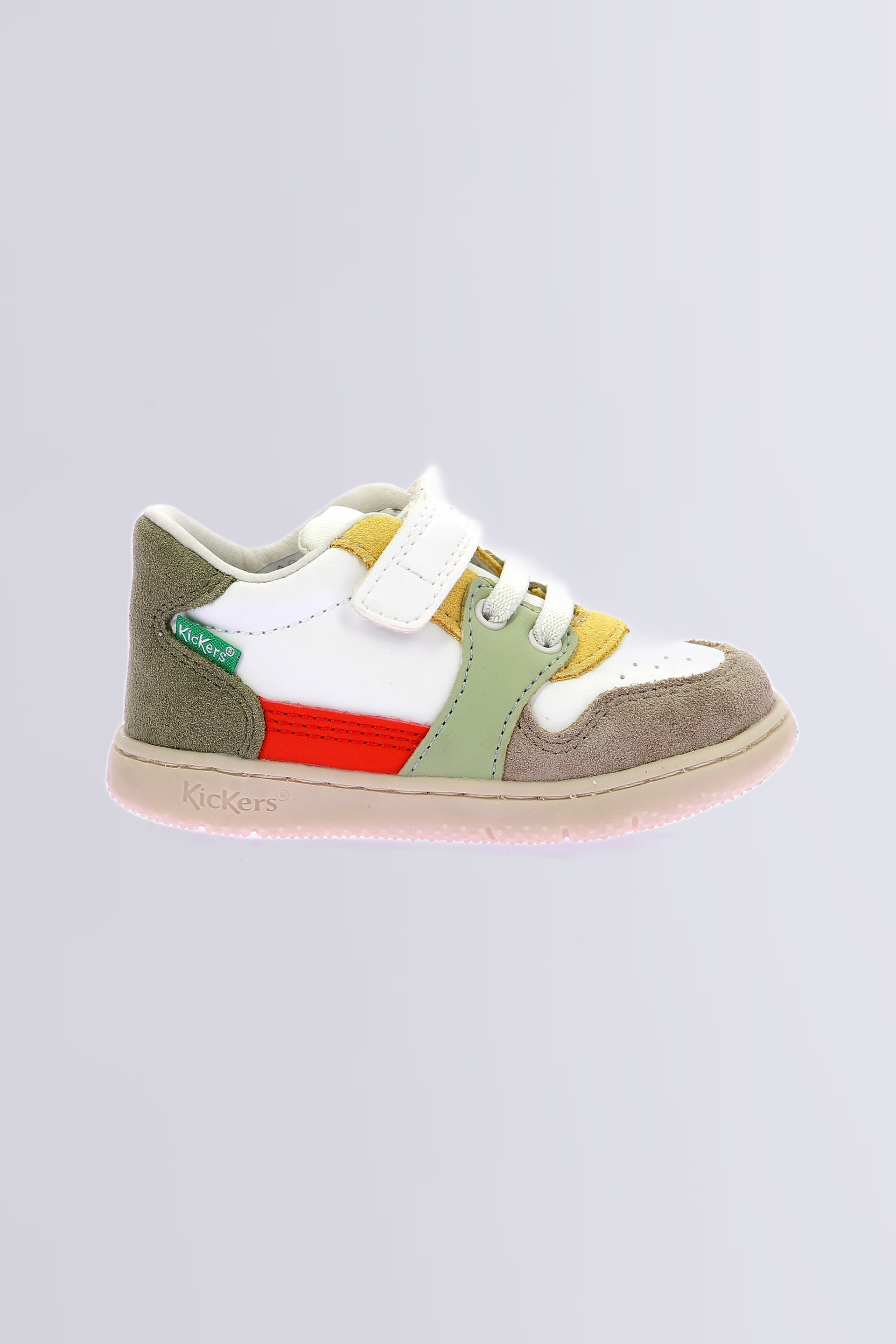 Kickbuvar - Baskets blanc, kaki et beige pour garçon de la marque Kickers  - Kids & Co © Officiel