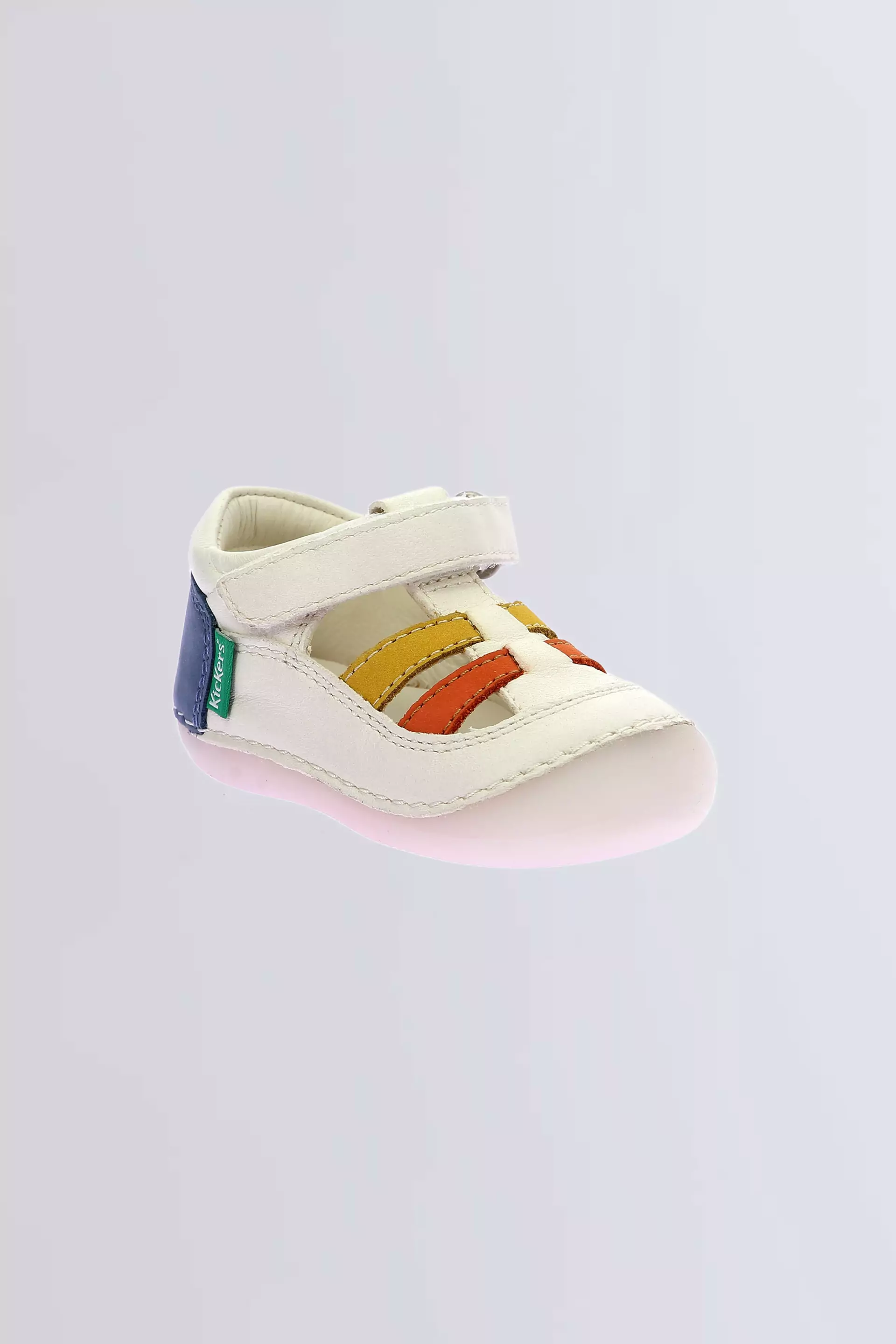 Sushy - Salomés blanc, jaune, orange et bleu pour garçon de la marque Kickers  - Kids & Co © Officiel
