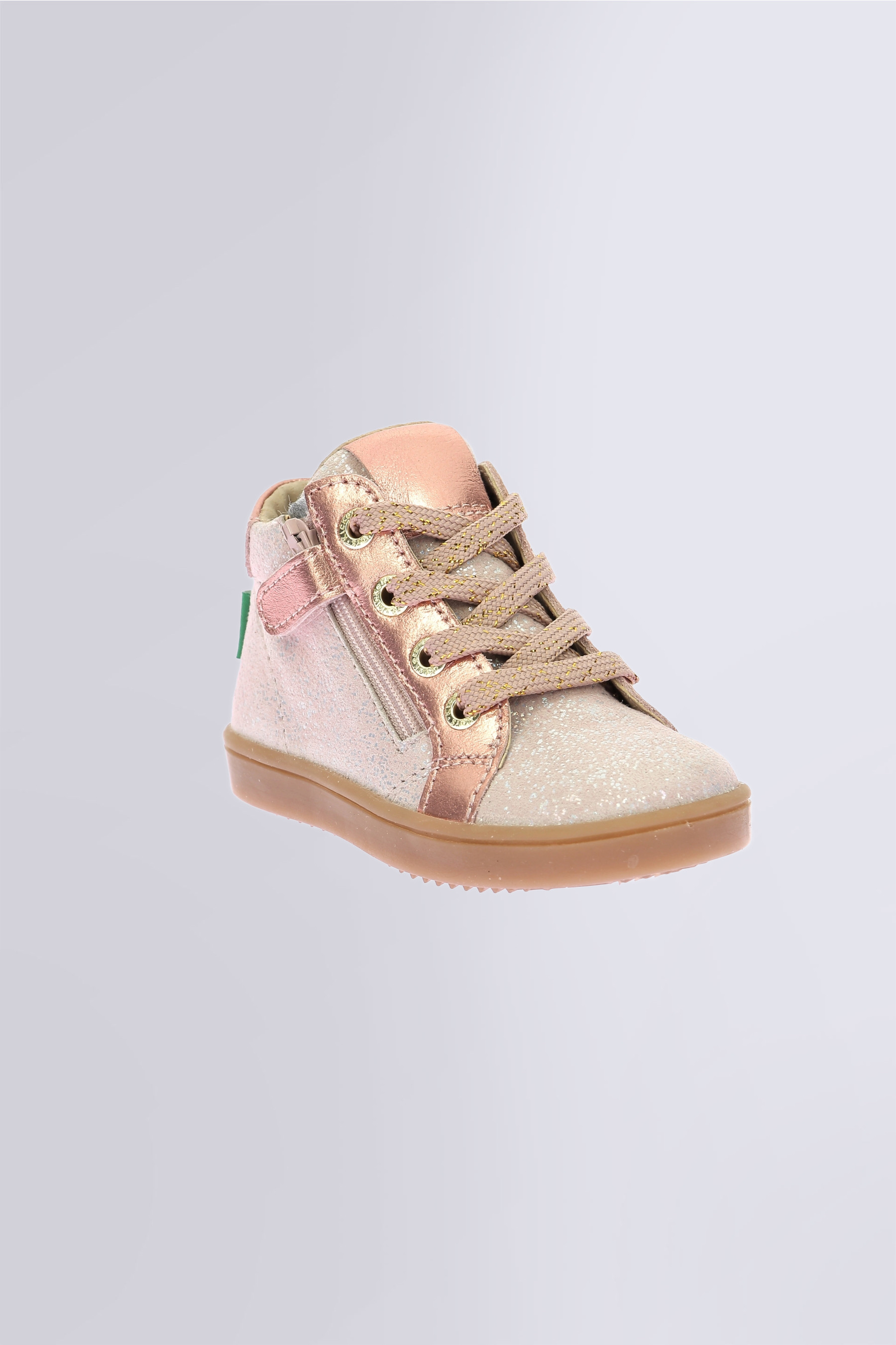 Kick Welly - Baskets rose clair pour fille de la marque Kickers - Kids & Co © Officiel Kick Welly - Baskets rose clair pour fille de la marque Kickers - Kids & Co © Officiel