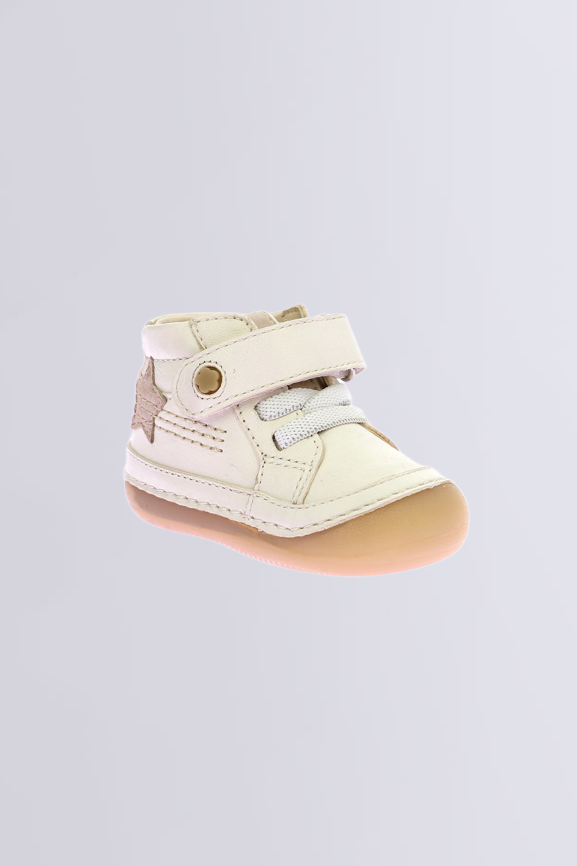 Sokistic - Bottillons blanc cassé pour fille de la marque Kickers  - Kids & Co © Officiel