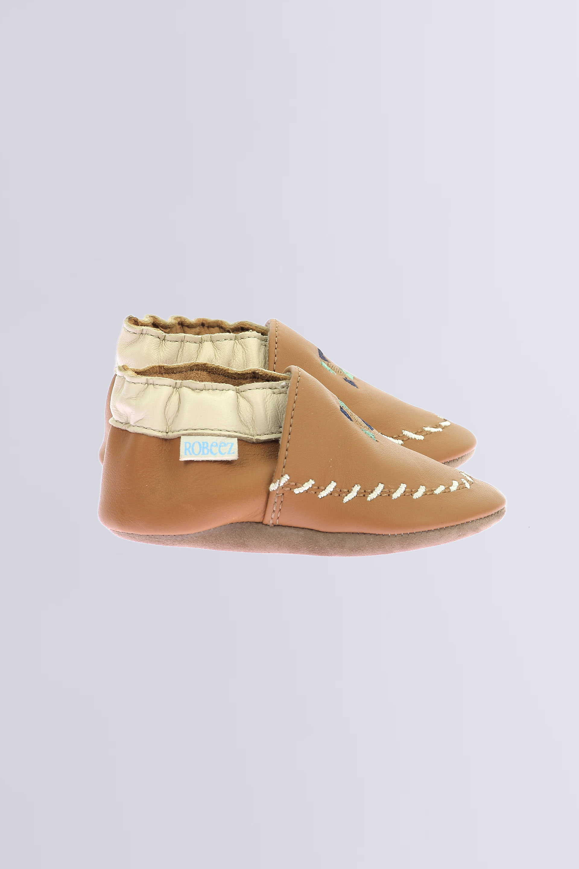 In And Out - Chaussons souples camel pour garçon de la marque Robeez  - Kids & Co © Officiel