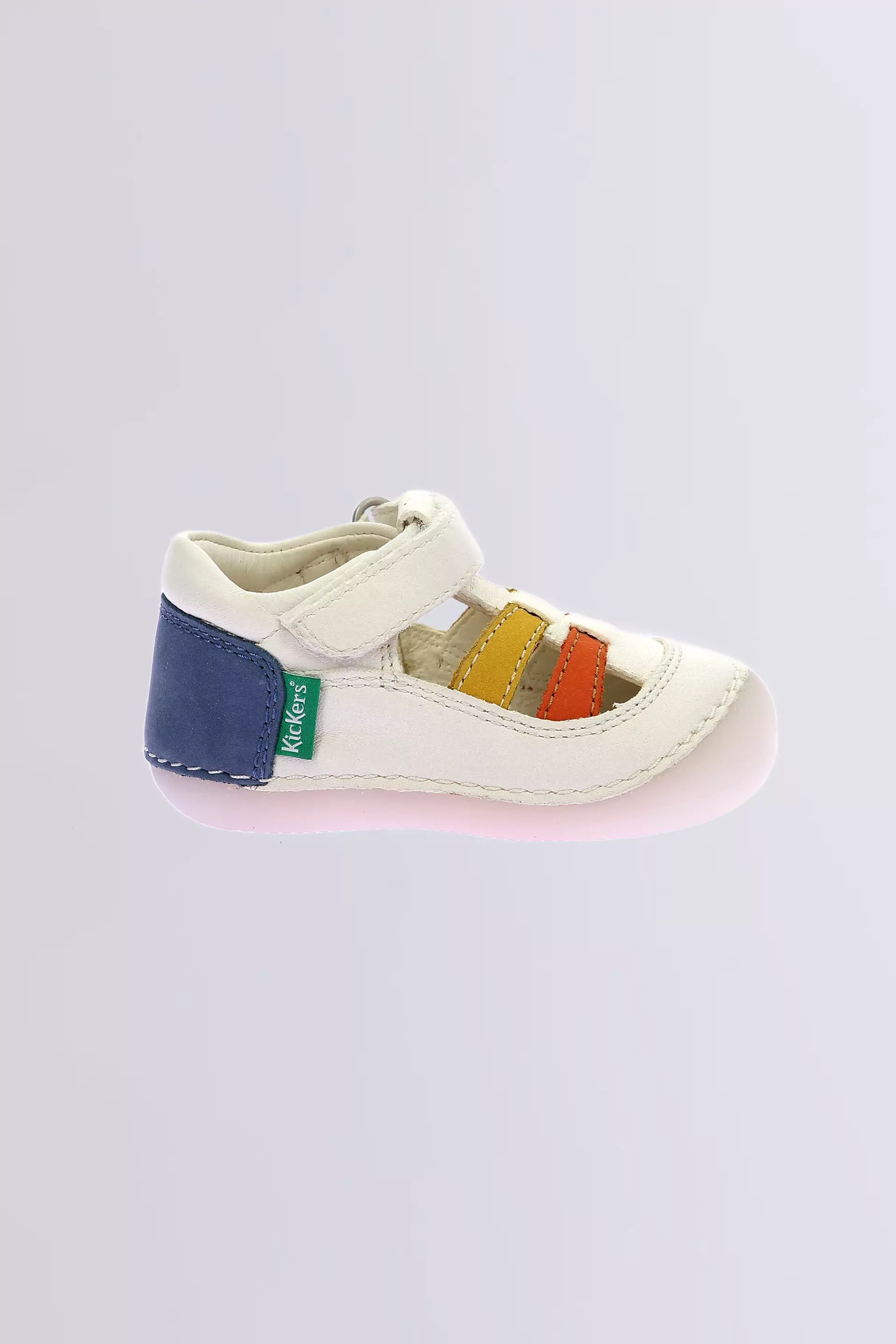 Sushy - Salomés blanc, jaune, orange et bleu pour garçon de la marque Kickers  - Kids & Co © Officiel