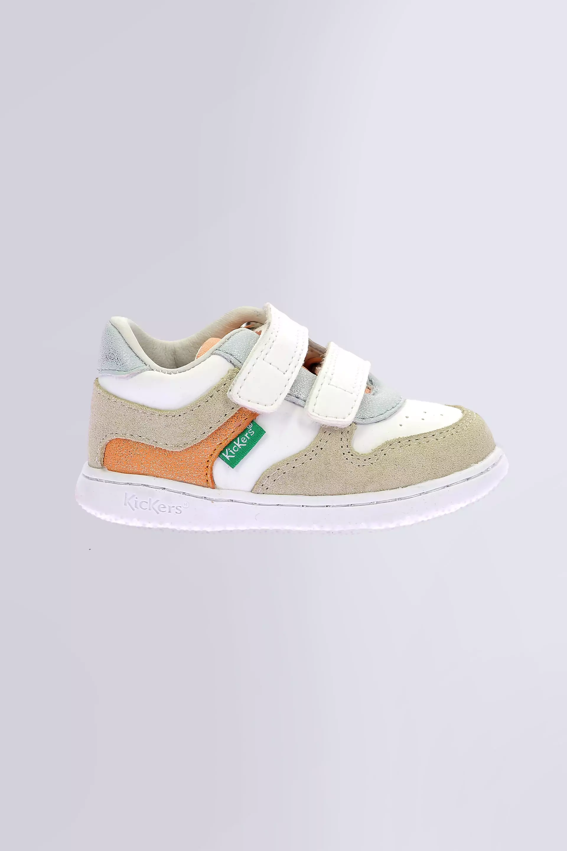 Kickmotion - Baskets blanc, or, bleu et corail pour fille de la marque Kickers  - Kids & Co © Officiel