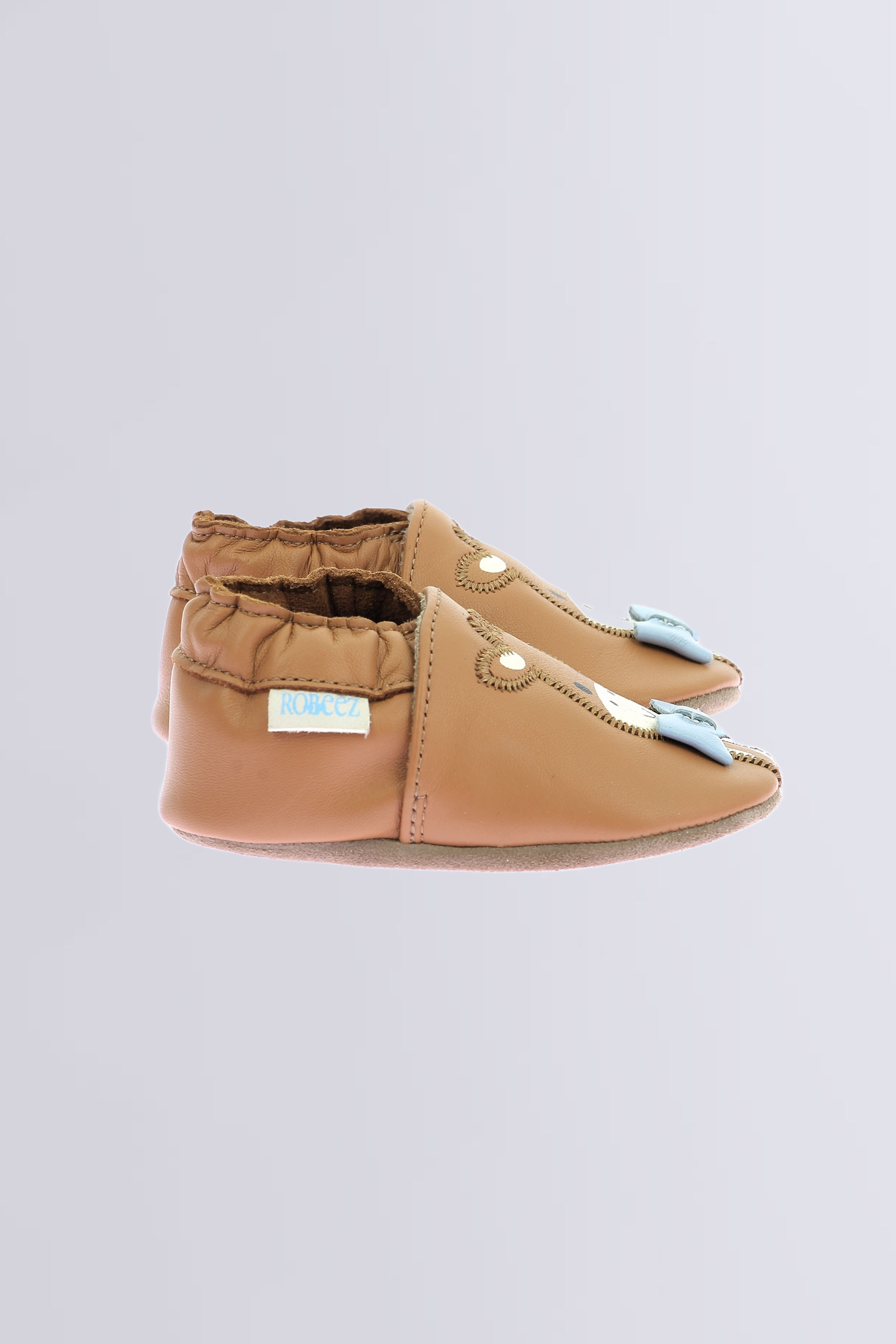 Gilou - Chaussons souples camel pour garçon de la marque Robeez  - Kids & Co © Officiel
