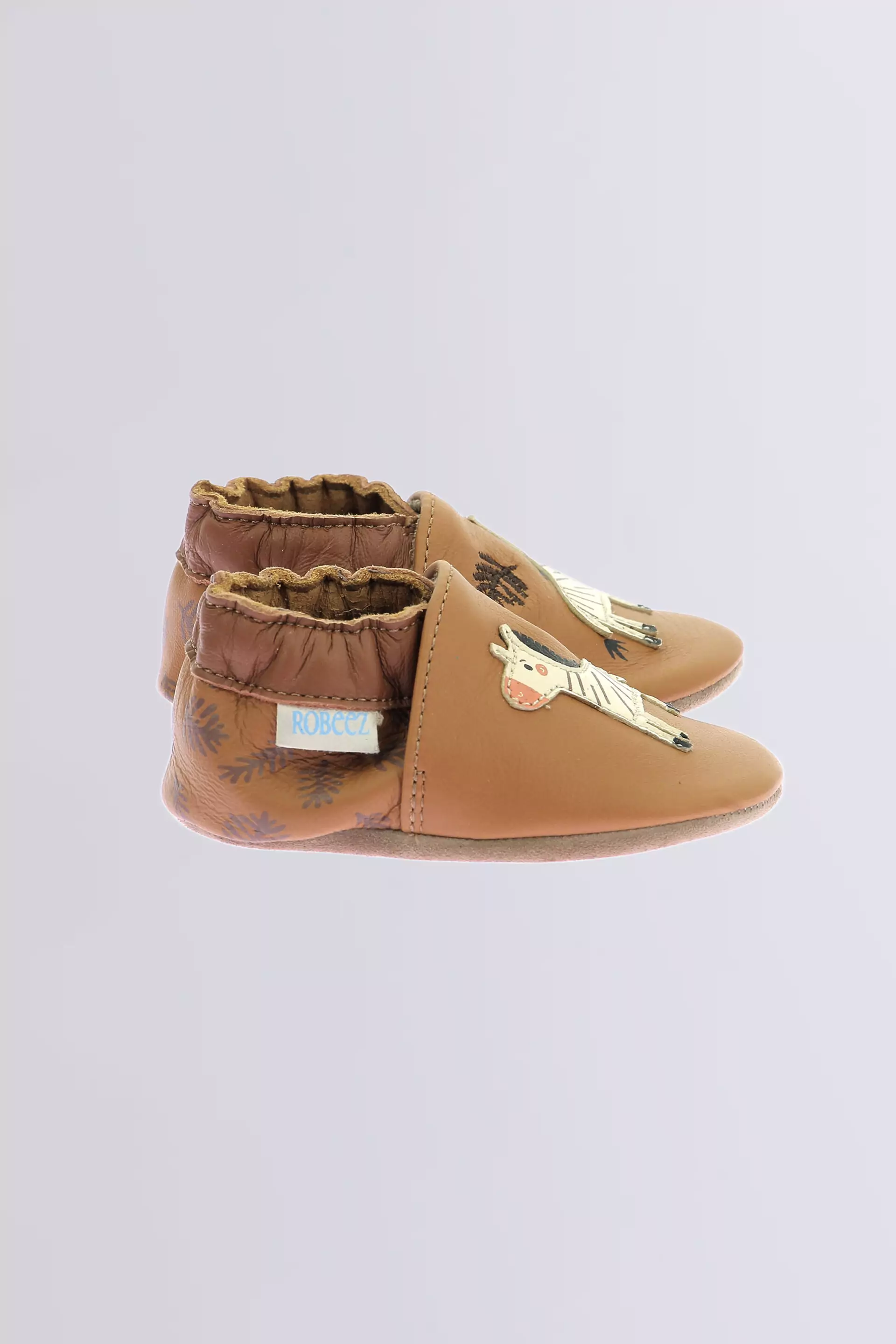 Jungle Zebra - Chaussons souples camel pour garçon de la marque Robeez  - Kids & Co © Officiel