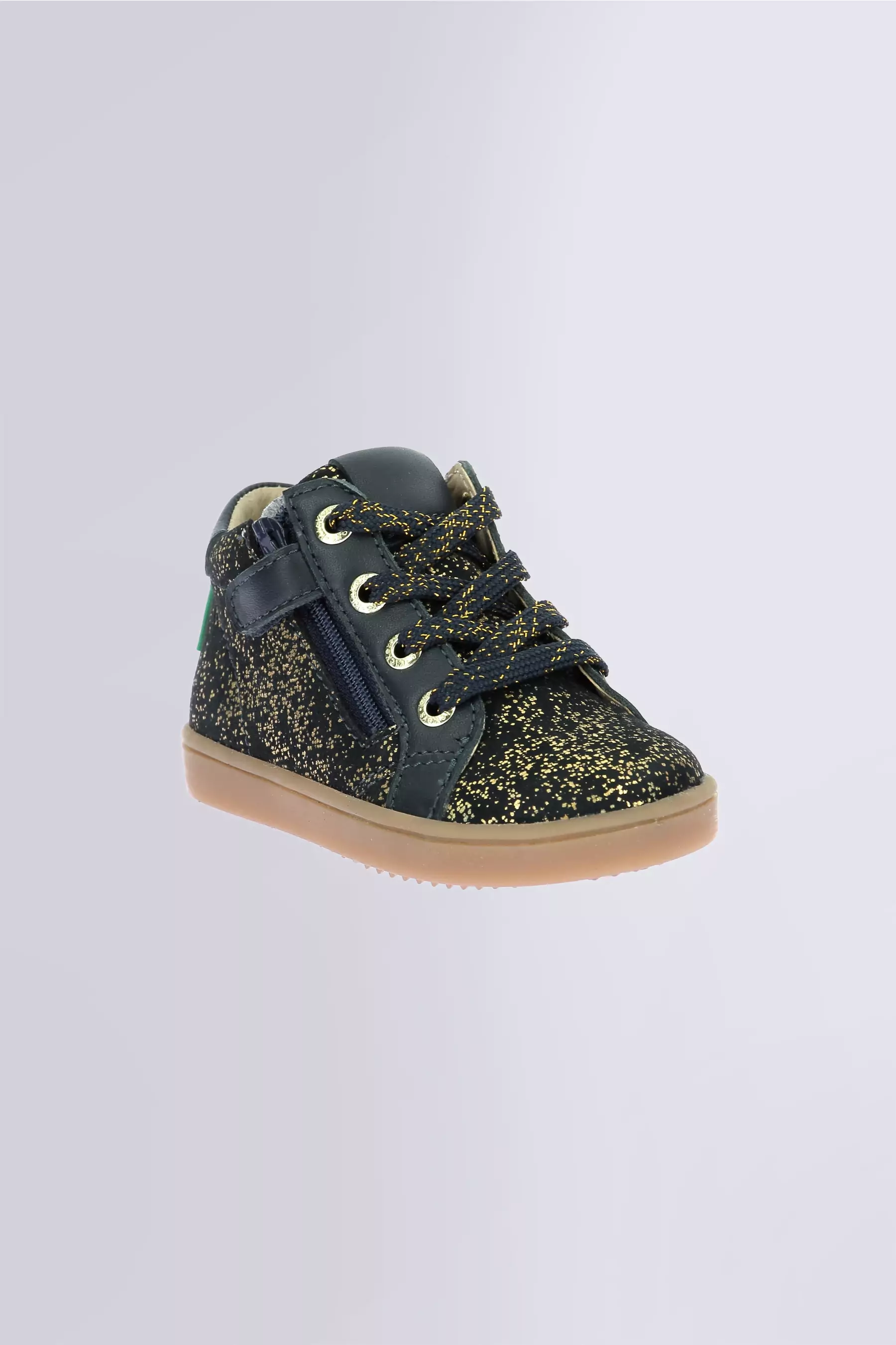 Kick Welly - Baskets marine pour fille de la marque Kickers  - Kids & Co © Officiel Kick Welly - Baskets marine pour fille de la marque Kickers  - Kids & Co © Officiel
