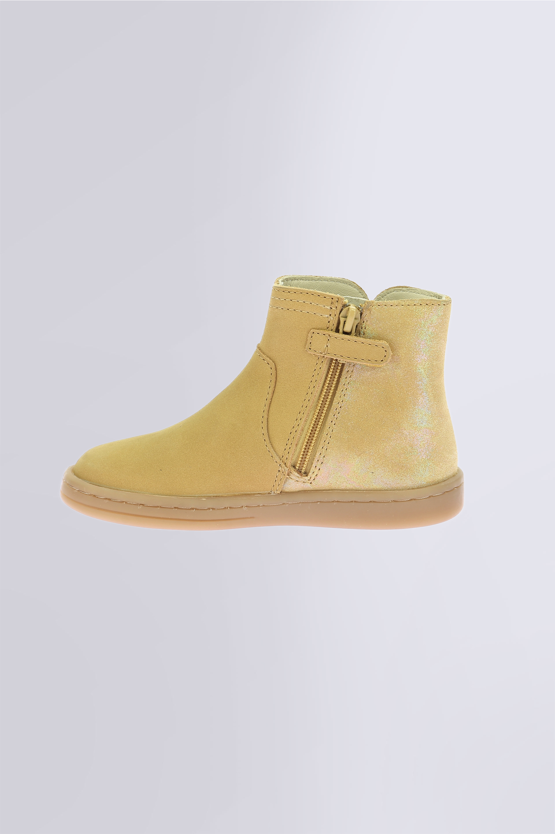 Kick tackeen Camel Kick tackeen Camel