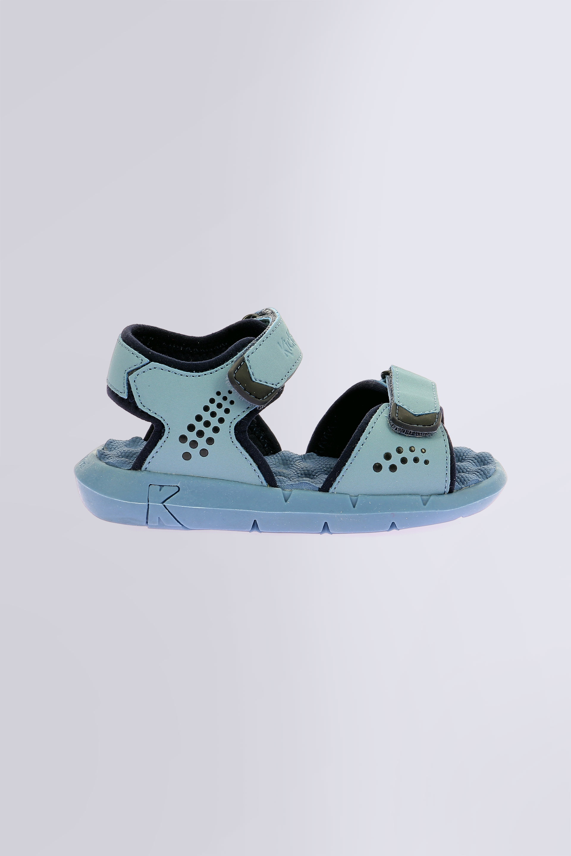 Jumangap - Sandales bleu et marine pour fille et garçon de la marque Kickers - Kids & Co © Officiel Jumangap - Sandales bleu et marine pour fille et garçon de la marque Kickers - Kids & Co © Officiel