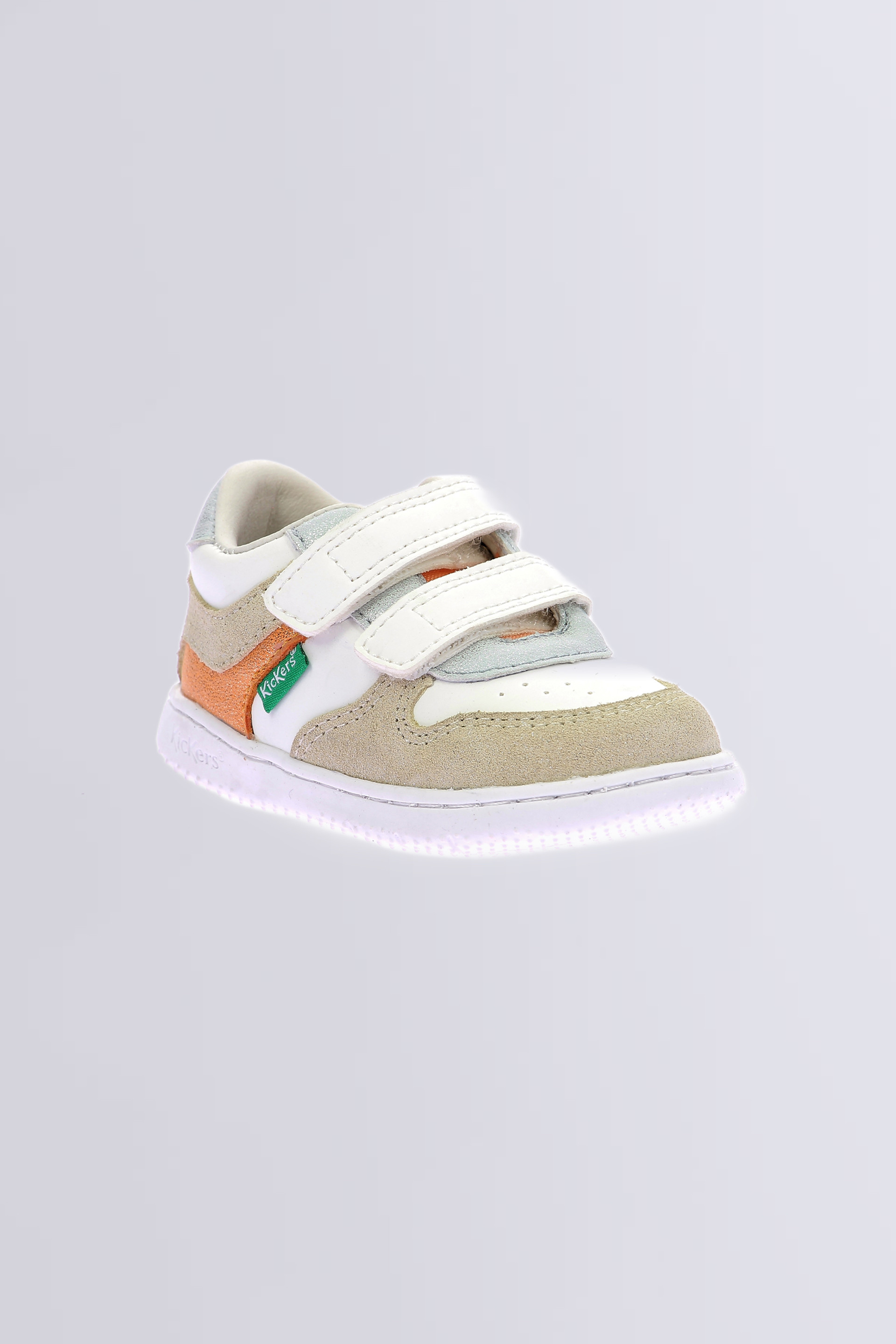 Kickmotion - Baskets blanc, or, bleu et corail pour fille de la marque Kickers  - Kids & Co © Officiel
