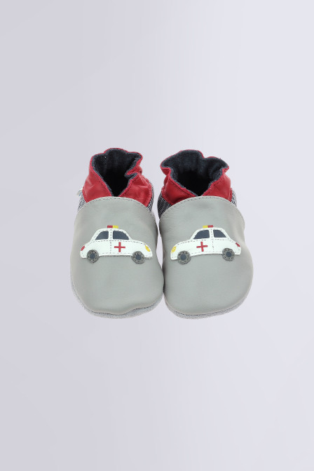 Heroes Car gris clair, marine et rouge - chaussons pour garçon - Kids & Co ©