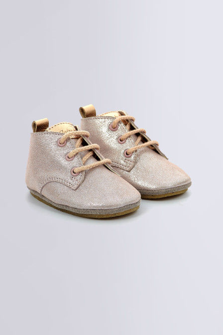 Layas rose clair métallisé - chaussons pour garçon - Kids & Co © Layas rose clair métallisé - chaussons pour garçon - Kids & Co ©