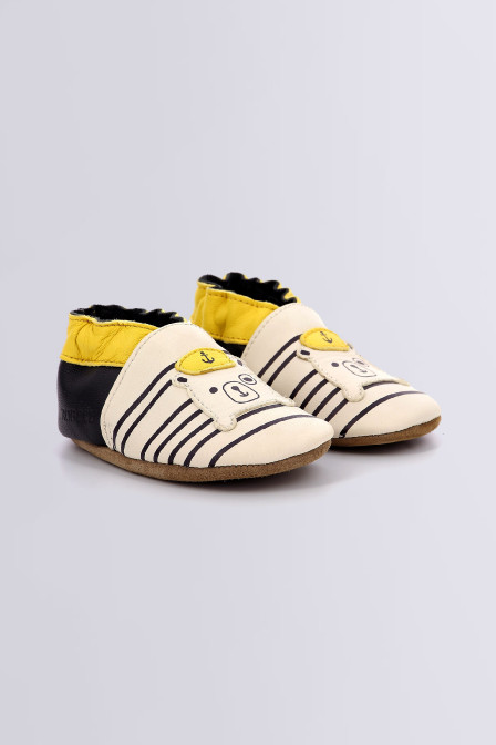 Naval Officer - Chaussons beige clair et marine pour garçon de la marque Robeez  - Kids & Co © Officiel Naval Officer - Chaussons beige clair et marine pour garçon de la marque Robeez  - Kids & Co © Officiel