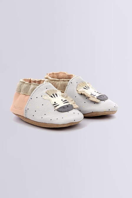 Cute Zebra - Chaussons gris et rose pour fille de la marque Robeez  - Kids & Co © Officiel Cute Zebra - Chaussons gris et rose pour fille de la marque Robeez  - Kids & Co © Officiel