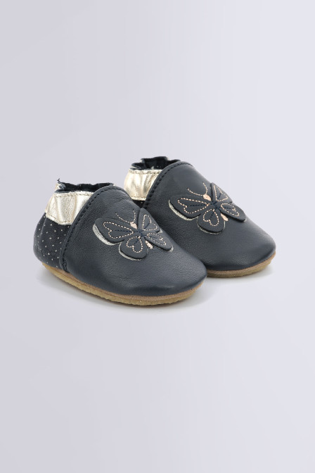 Fly in the wind - Chaussons marine pour fille de la marque Robeez - Kids & Co © Officiel Fly in the wind - Chaussons marine pour fille de la marque Robeez - Kids & Co © Officiel