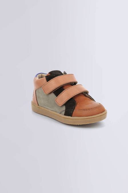 Woucikro - Sneakers hautes camel, gris et marron pour garçon de la marque Aster  - Kids & Co © Officiel Woucikro - Sneakers hautes camel, gris et marron pour garçon de la marque Aster  - Kids & Co © Officiel