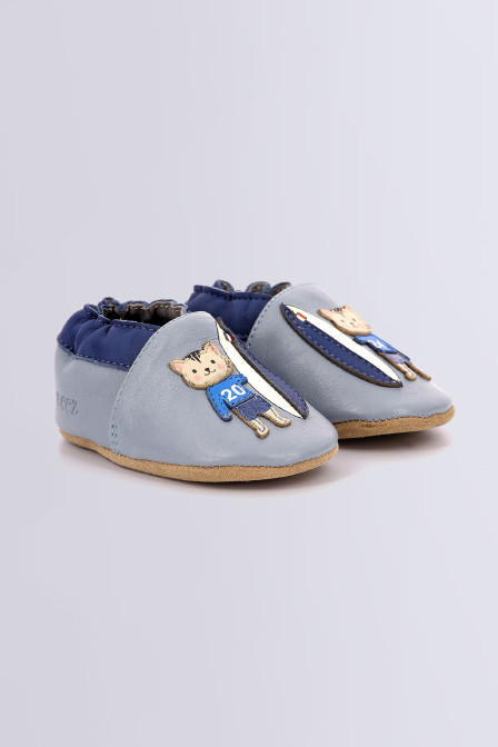 Surfing Boy - Chaussons bleu pour garçon de la marque Robeez  - Kids & Co © Officiel Surfing Boy - Chaussons bleu pour garçon de la marque Robeez  - Kids & Co © Officiel