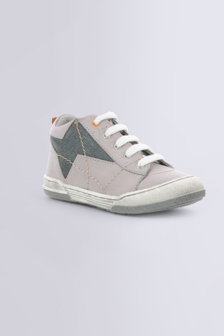Baskets montantes pour garçon Zlat gris et ocre - chaussures pour bébé de la marque Mod 8 - Kids and Co Baskets montantes pour garçon Zlat gris et ocre - chaussures pour bébé de la marque Mod 8 - Kids and Co
