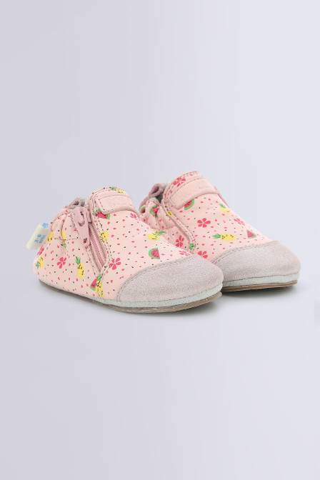 Fruity Day - Chaussons rose clair fruits pour fille de la marque Robeez  - Kids & Co © Officiel Fruity Day - Chaussons rose clair fruits pour fille de la marque Robeez  - Kids & Co © Officiel