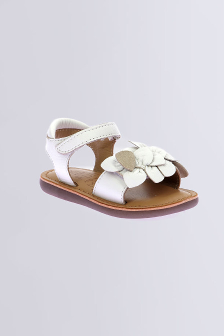 Cloknot - Sandales blanches pour fille de la marque Mod 8  - Kids & Co © Officiel Cloknot - Sandales blanches pour fille de la marque Mod 8  - Kids & Co © Officiel