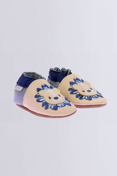 Lionel - Chaussons souples beige et bleu pour garçon de la marque Robeez  - Kids & Co © Officiel Lionel - Chaussons souples beige et bleu pour garçon de la marque Robeez  - Kids & Co © Officiel